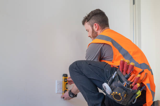 Best Commercial Electrician Services  in Starkville, MS